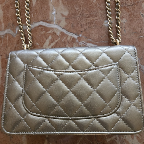 Chanel wallet on a chain gold champaign color. 7,5 x4,8 inches - Picture 9 of 16